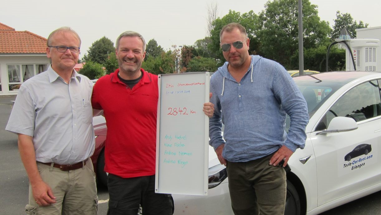 Thueringen-Infos.de - Thringen Infos & Thringen Tipps | Weltmeisterteam Tesla-Car-Rent