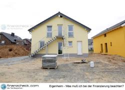 Fertighaus, Plusenergiehaus @ Hausbau-Seite.de | Foto: Eigenheim - Was sollten Verbraucher bei der Finanzierung beachten?