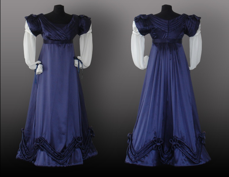 News - Central: Biedermeierkleid von HistorischeSchneiderei.de