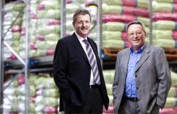 Landwirtschaft News & Agrarwirtschaft News @ Agrar-Center.de | Foto: Die Gesch�ftsf�hrer der agaSAAT GmbH: Werner Arts (l.) und Manfred Gnann.