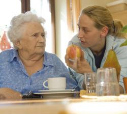 SeniorInnen News & Infos @ Senioren-Page.de | Foto: Wenn das Essen verlernt wird.