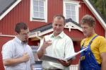 Fertighaus, Plusenergiehaus @ Hausbau-Seite.de | Foto: Bauvertr�ge sind komplex: Wer sich unsicher ist, sollte Expertenrat einholen. Foto: Bauherren-Schutzbund e.V.