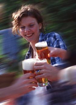 Bier-Homepage.de - Rund um's Thema Bier: Biere, Hopfen, Reinheitsgebot, Brauereien. | Foto: Brauereinen und Tourismusverband planen eine Bierroute in Nordrhein-Westfalen. Foto: Deutscher Brauer-Bund.