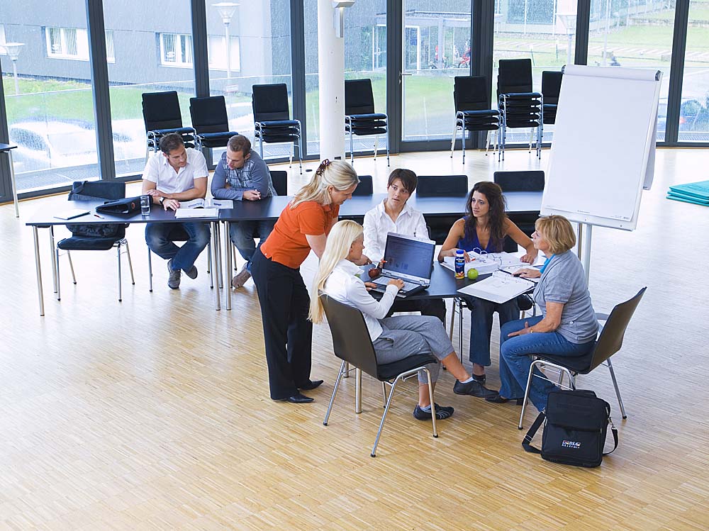 Deutschland-24/7.de - Deutschland Infos & Deutschland Tipps | Betreuungsqualitt durch Klassengre und intensive Beratung durch Fernlehrer sichern