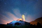 Historisches @ Historiker-News.de | Foto: St. Veit auf dem Tartscher Bhel im Obervinschgau. Bildnachweis: Vinschgau Marketing/Frieder Blickle