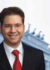 Deutsche-Politik-News.de | Matthias Brauner (37) war bereits von 1999 bis 2001 und ist erneut seit 2006 Mitglied des Berliner Abgeordnetenhauses.