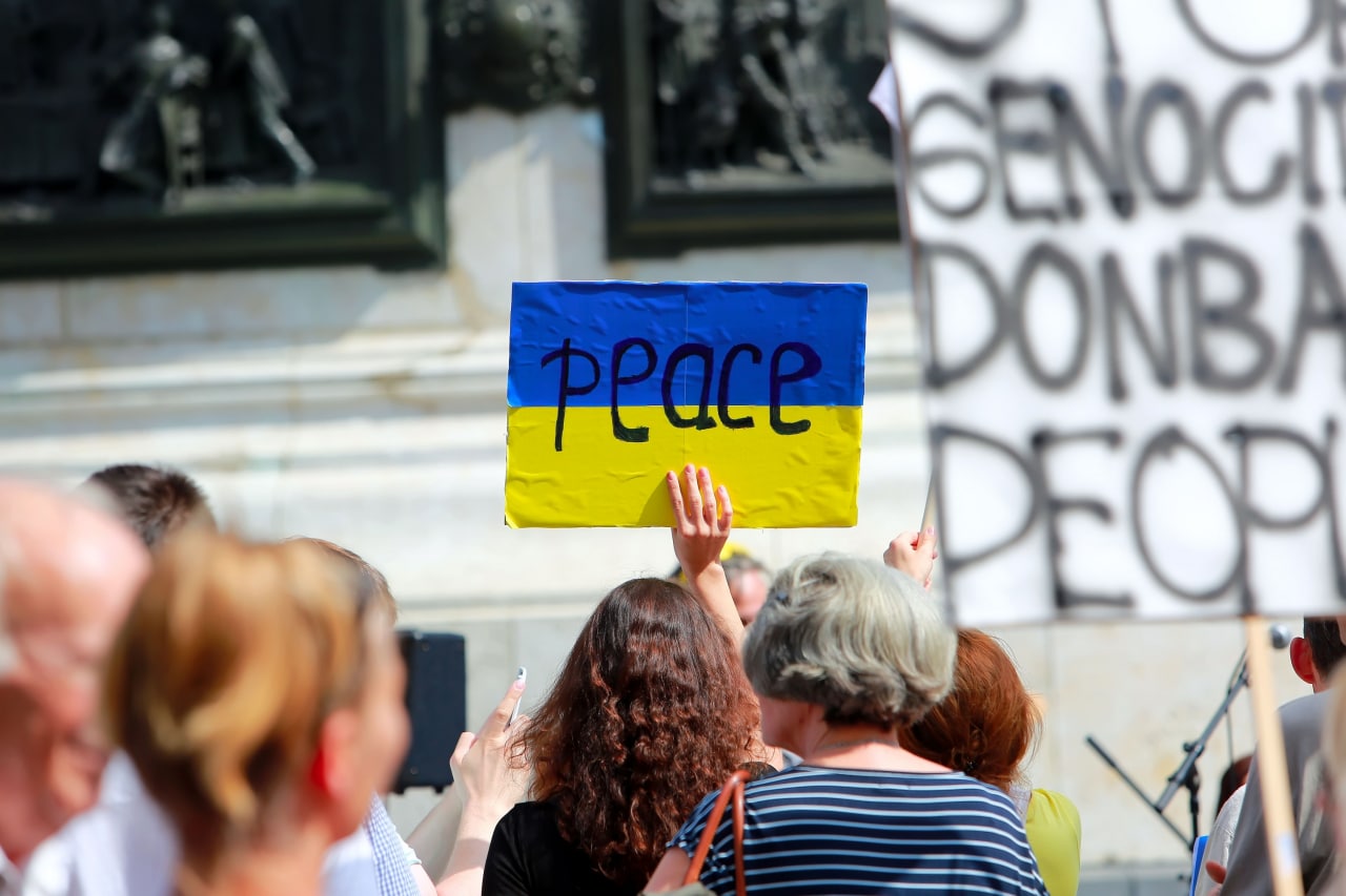 Freie Pressemitteilungen | Friedensproteste weltweit setzen sich für das Ende des Krieges in der Ukraine ein
