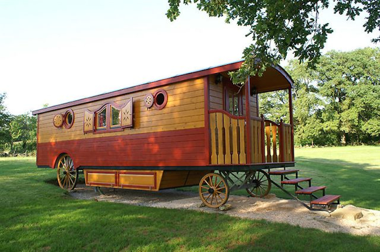 Zauberwagen als Basis eines Waldkindergartens | Freie-Pressemitteilungen.de
