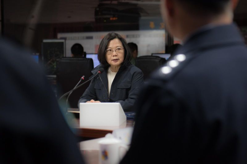 Staatsprsidentin Tsai Ing-wen appelliert an Festlandchina, wegen der einseitigen Einrichtung von vier Flugrouten ber die Taiwanstrae am 4. Januar Verhandlungen mit Taiwan aufzunehmen. (Foto mit freundlicher Genehmigung des Prsidialamtes) | Freie-Pressemitteilungen.de